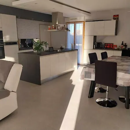 Maison A Louer Aout 2024 * Briatexte